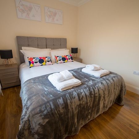 London Heathrow Serviced Apartments Ashford  Extérieur photo