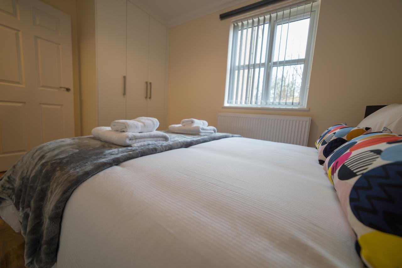 London Heathrow Serviced Apartments Ashford  Extérieur photo