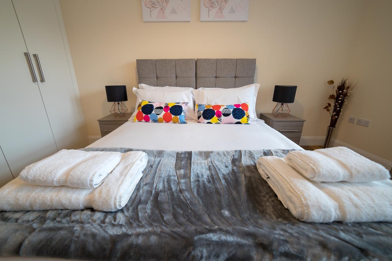 London Heathrow Serviced Apartments Ashford  Extérieur photo