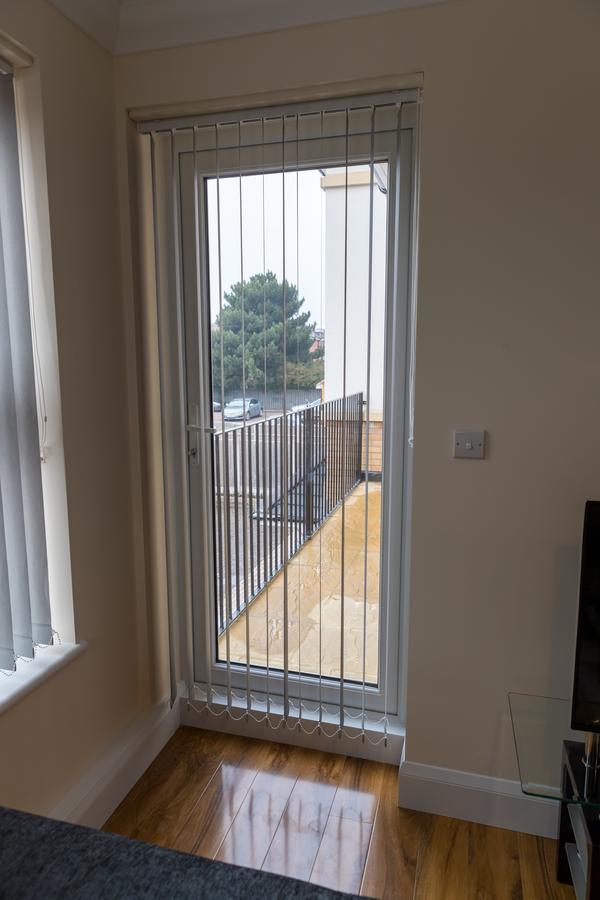 London Heathrow Serviced Apartments Ashford  Extérieur photo